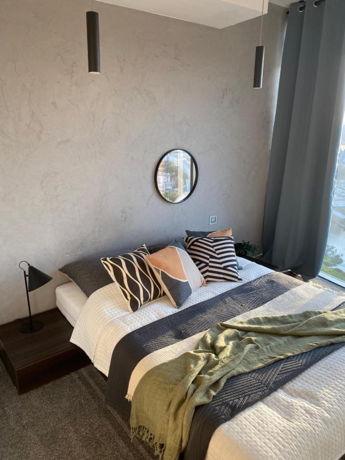Capital Towers Splendor Apartment Rzeszow Bagian luar foto