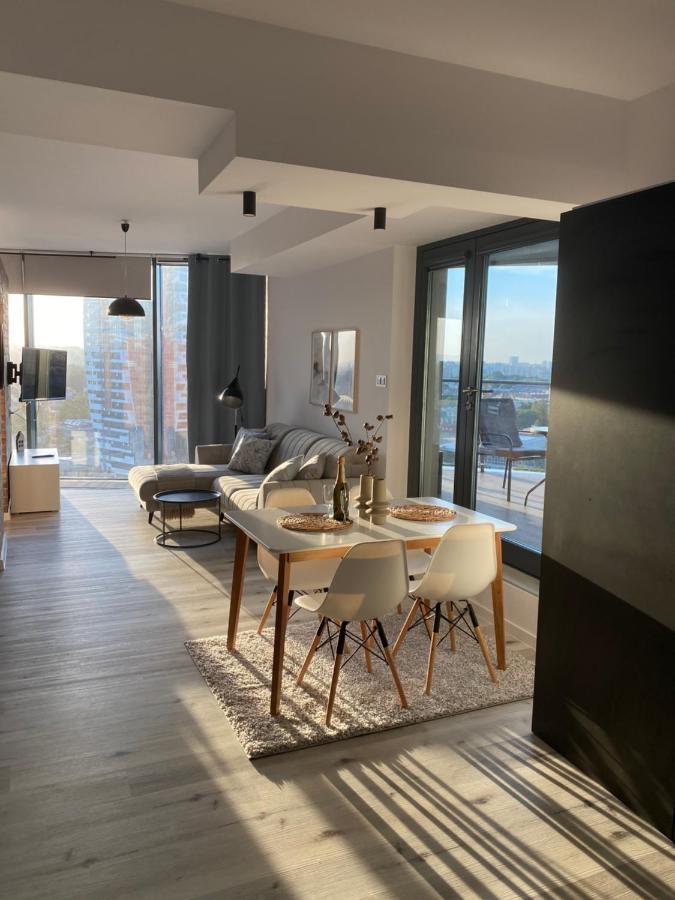Capital Towers Splendor Apartment Rzeszow Bagian luar foto