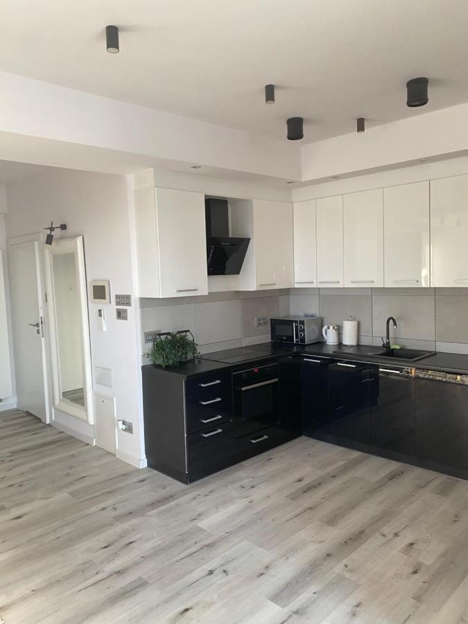 Capital Towers Splendor Apartment Rzeszow Bagian luar foto