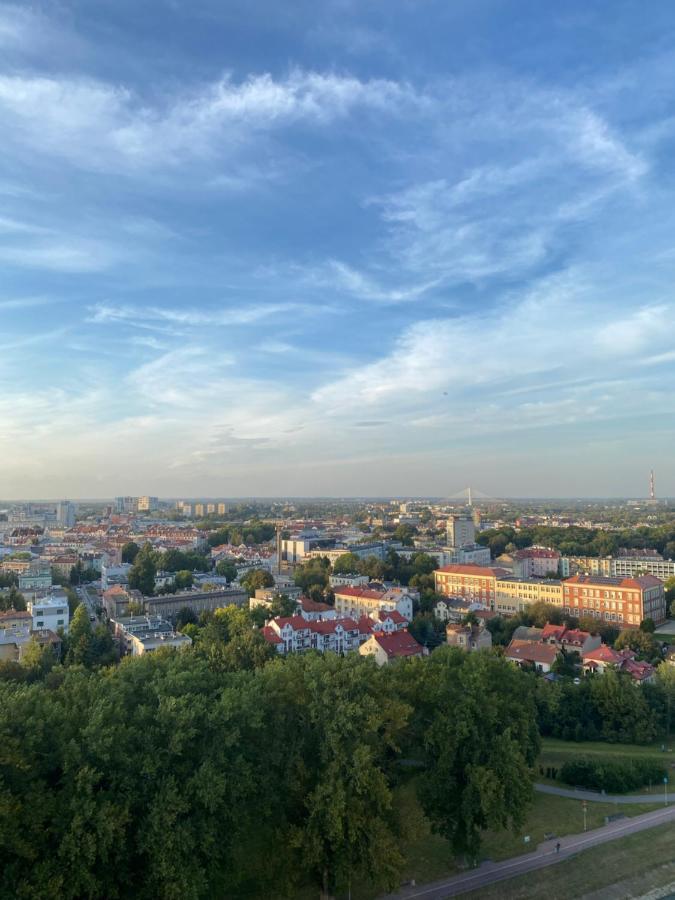Capital Towers Splendor Apartment Rzeszow Bagian luar foto
